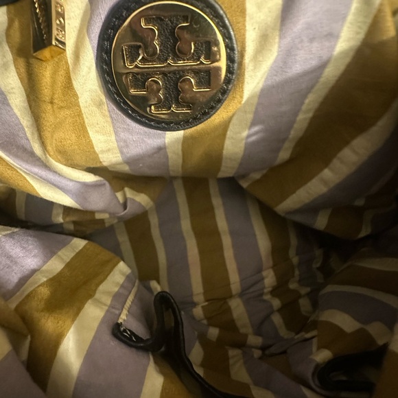 Tory Burch Nylon Backpack – Black & Gold – Authentic - Picture 13 of 16